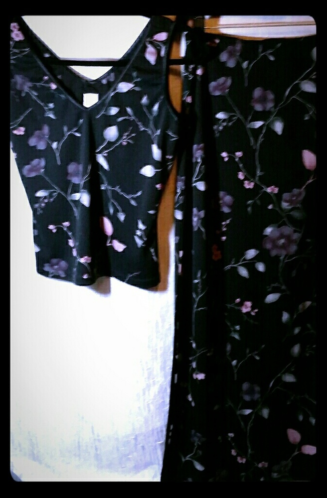 2 PC ,top , skirt slits up sides above knees